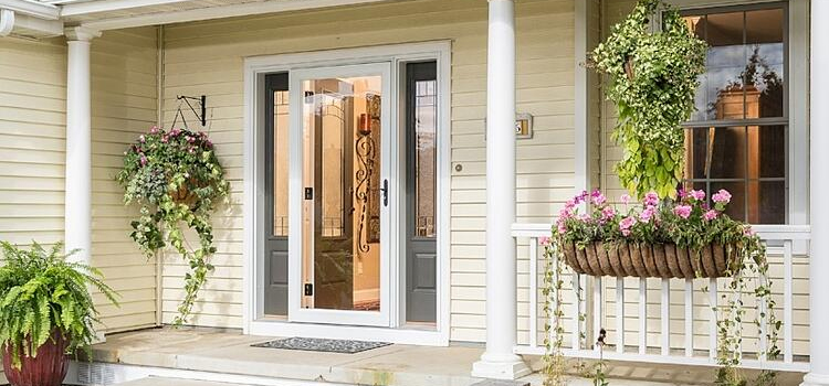 screen door installation in Largo