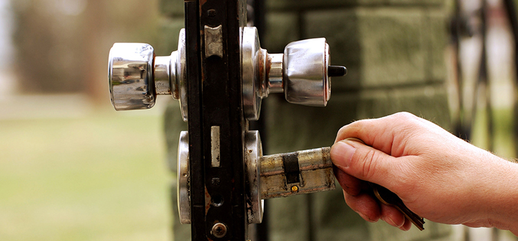 front door latch repair Largo