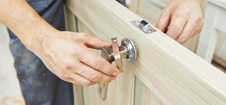 interior door repair Largo